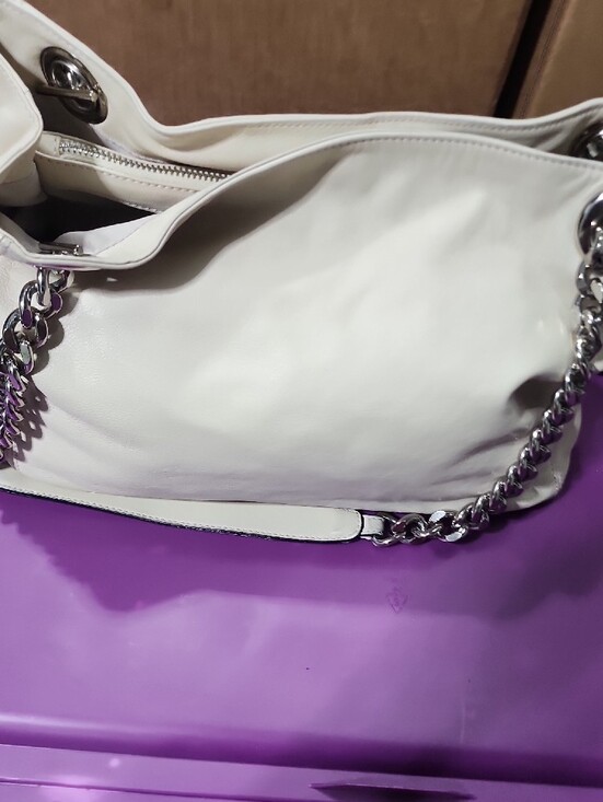 Valentino by Mario Valentino Cream Foldover Tassel Detail  Valentino Cream Leather Chain Tassel Shoulder Bag
